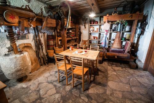 Authentic Countryside Villa With Hot Tub