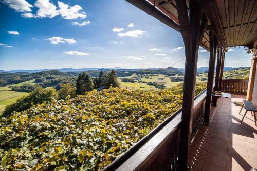 Authentic Countryside Villa With Hot Tub