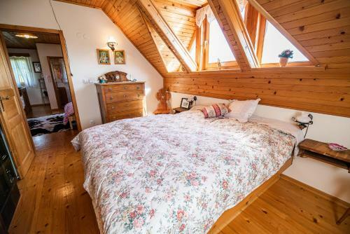 Authentic Countryside Villa With Hot Tub