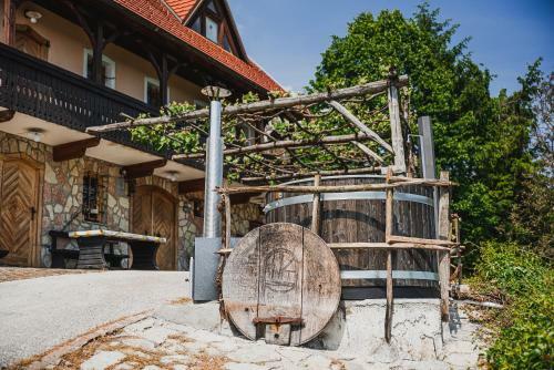 Authentic Countryside Villa With Hot Tub