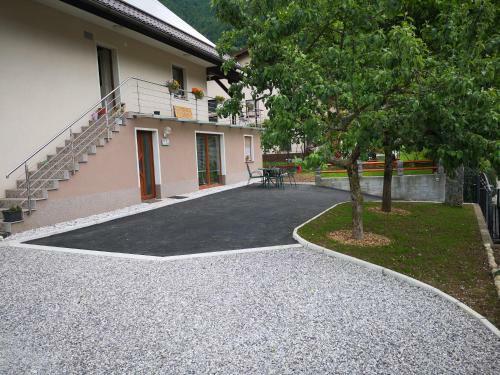 Three Bedroom Apartment With Terrace Ole