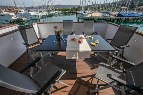 Floating Sea House Principessa