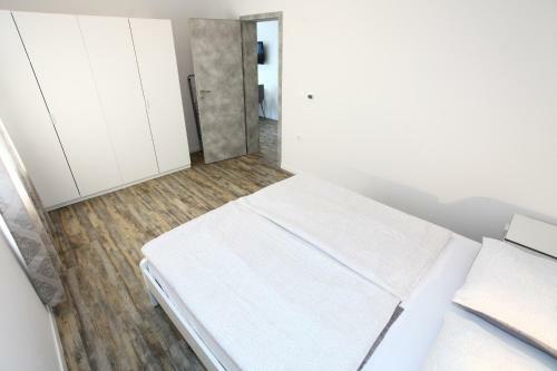 Uptown Apartments With Sea View Zaki