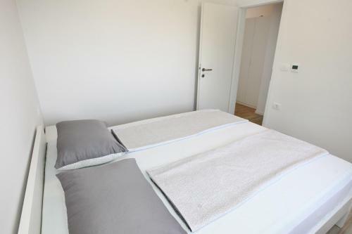 Uptown Apartments With Sea View Zaki