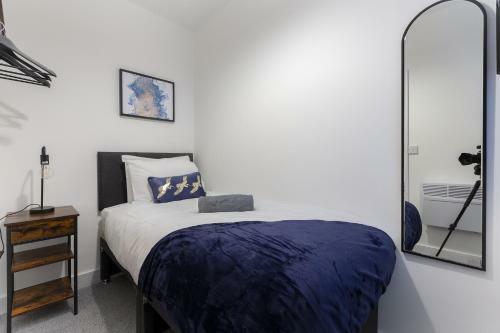 Charles Alexander Short Stay - Charnley House Apartments