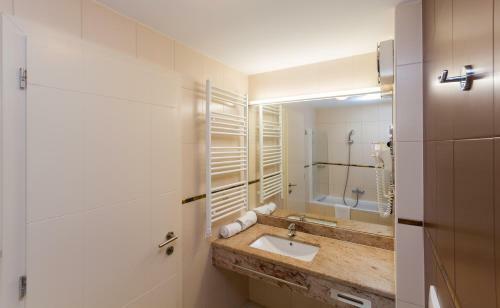 Premium Sea Side Marina Apartment By Locap Group
