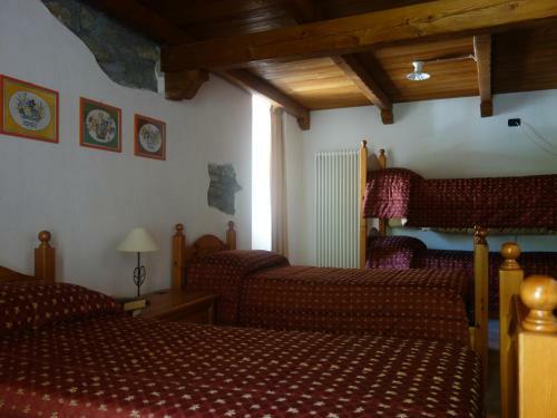 Albergue Ostello Lou Cr�ton Di Lui