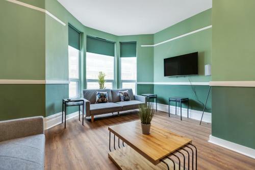 Queen Street Apartments By Sasco