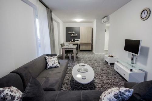 Onno House Apartments