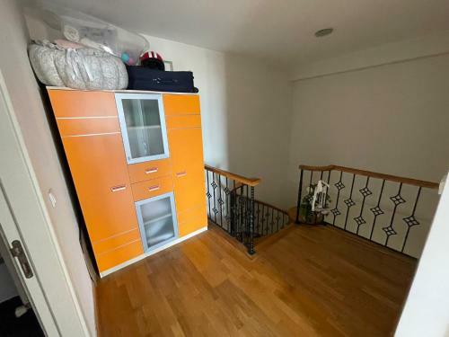 Apartamento 2-bedroom Duplex Flat In Akbati Area