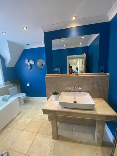 Windsor Luxury Hotel Apartment