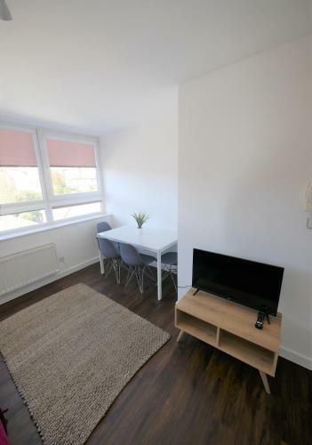 Hill House Holiday Apartments