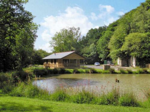 Oak Lodge