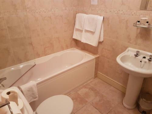 Hostal Churston Court Hotel
