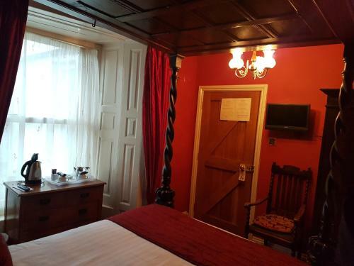Hostal Churston Court Hotel