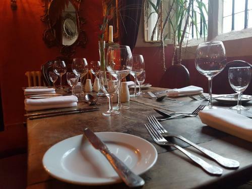 Hostal Churston Court Hotel