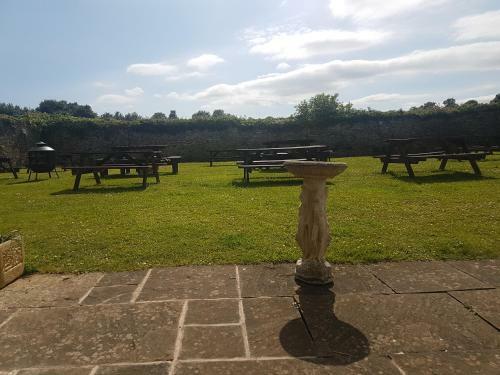 Hostal Churston Court Hotel