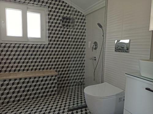 Wonderful Villa With Private Pool And Mountain View In Oludeniz