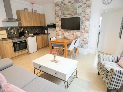 Rialto Holiday Apartments