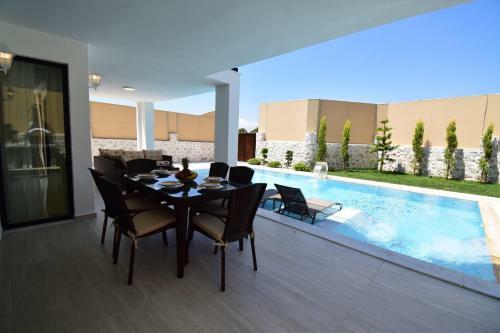 La Marbella Villa