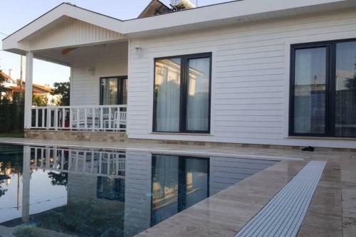 Fethiye 3+1 M�stakil Havuzlu Villa