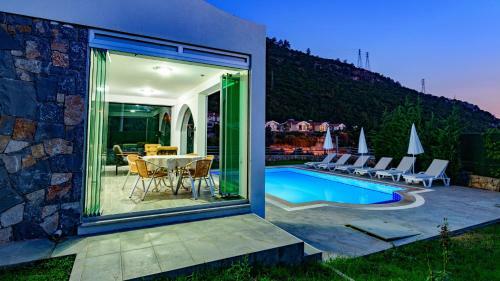 Amore 2 - 4 Bedroom Villa In Hisaronu