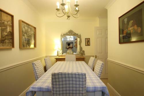 Apartamento Charming & Spacious Georgian Garden Flat