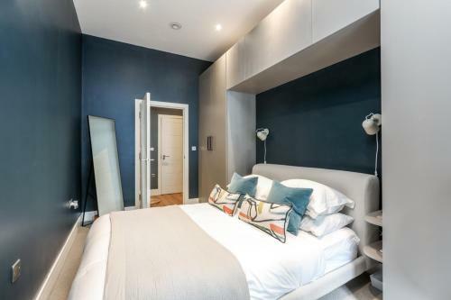 The Hubert #2 - Your Apartment