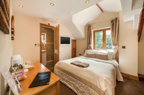 Hostal Acorns Old Farm
