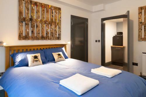 Hostal 144 Lower Cheltenham Place