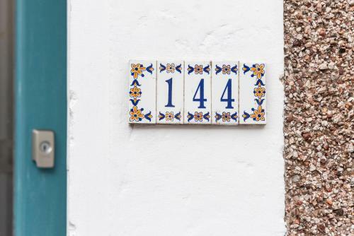 Hostal 144 Lower Cheltenham Place