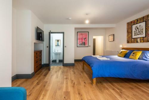 Hostal 144 Lower Cheltenham Place