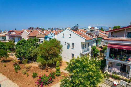 Lovely Villa With Central Location In Fethiye