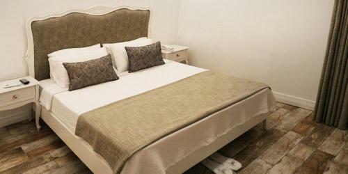 Hotel Lotus K�yi�i Otel