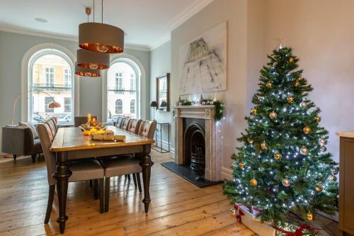 Luxury Mansion Townhouse With Private Cinema
