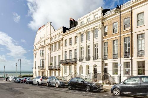 Luxury Mansion Townhouse With Private Cinema