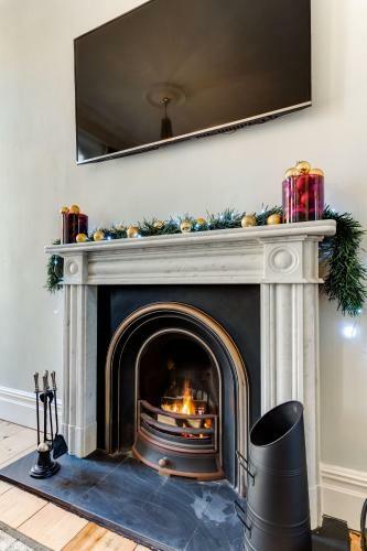 Luxury Mansion Townhouse With Private Cinema