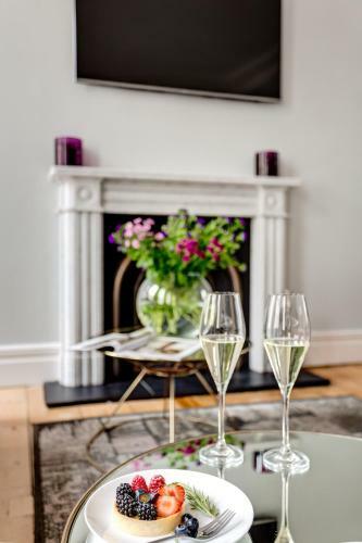 Luxury Mansion Townhouse With Private Cinema
