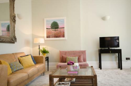 Seaview Apartment - Central Hove With Parking