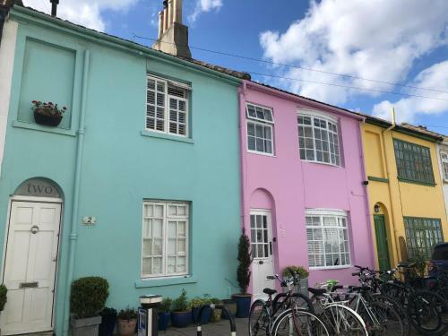Charming Cottage & Garden - Central Brighton!