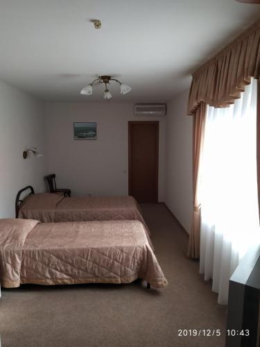 Hotel ?????-????
