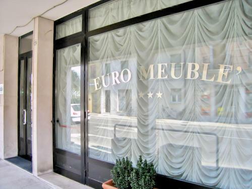 Hotel Euro Meubl�