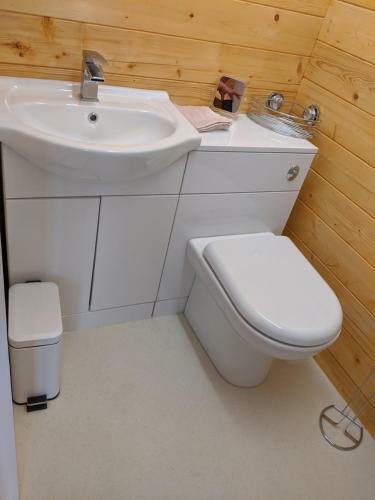Foxhill Lodges