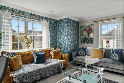 Canterbury Modern Colourful Gem Apartment