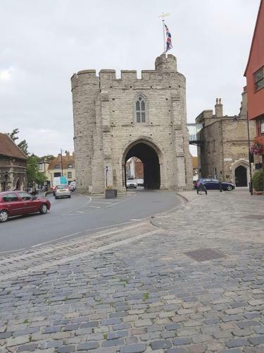 Charming Grade 2 Listed House