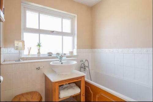 Comfy Private Room In Shared House