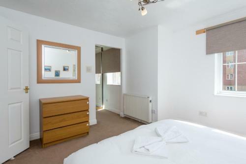 Cardiff Bay Capital Apartment