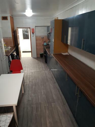 Hostal Court Road House