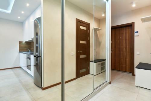 Apartment Near Lukyanovka Square