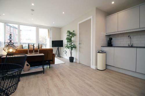 Apartamento Luxury 2 Br Flat, 6 Mins Drive In City Centre!